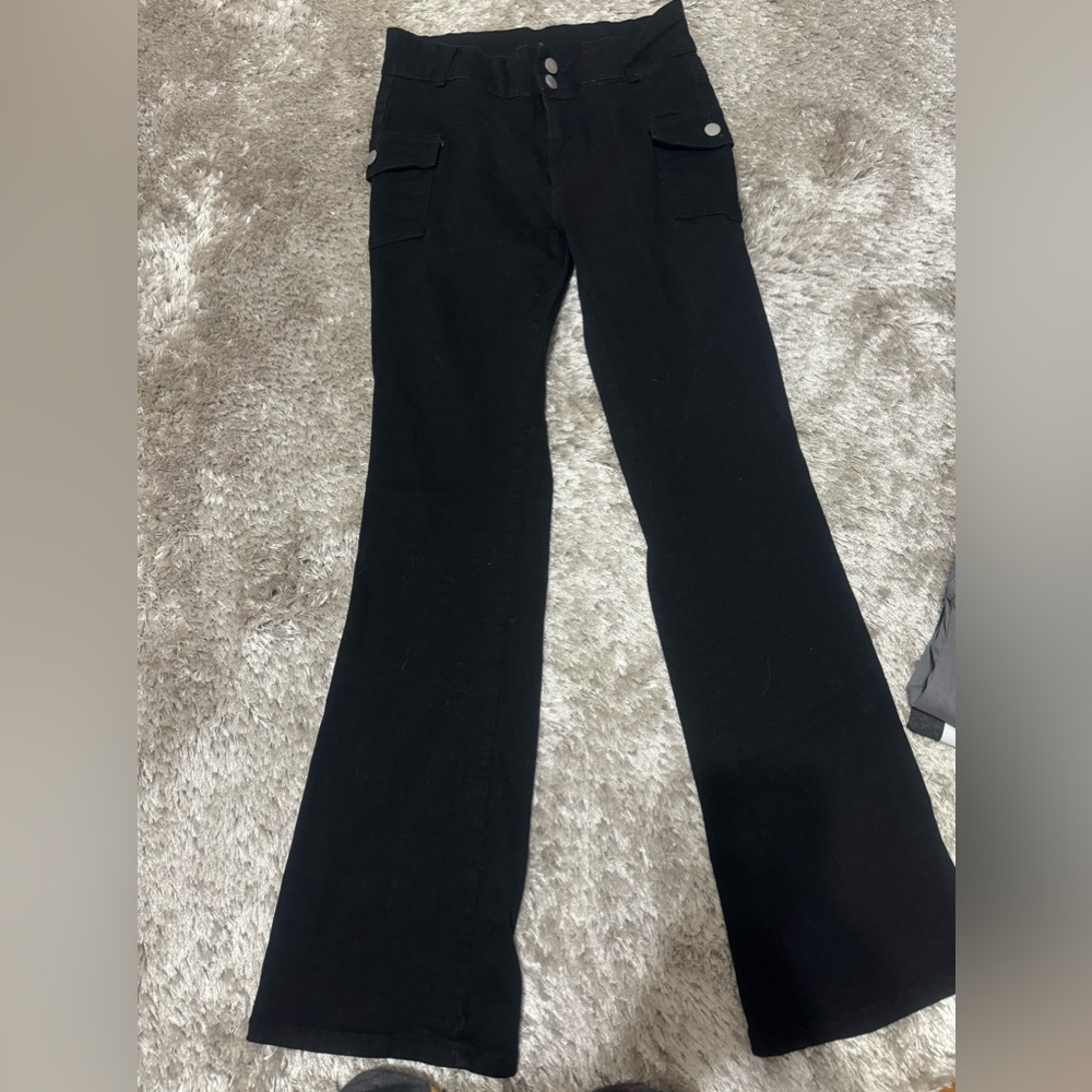 SHEIN ladies black jeans size Lg. Flare bottom great shape🥰